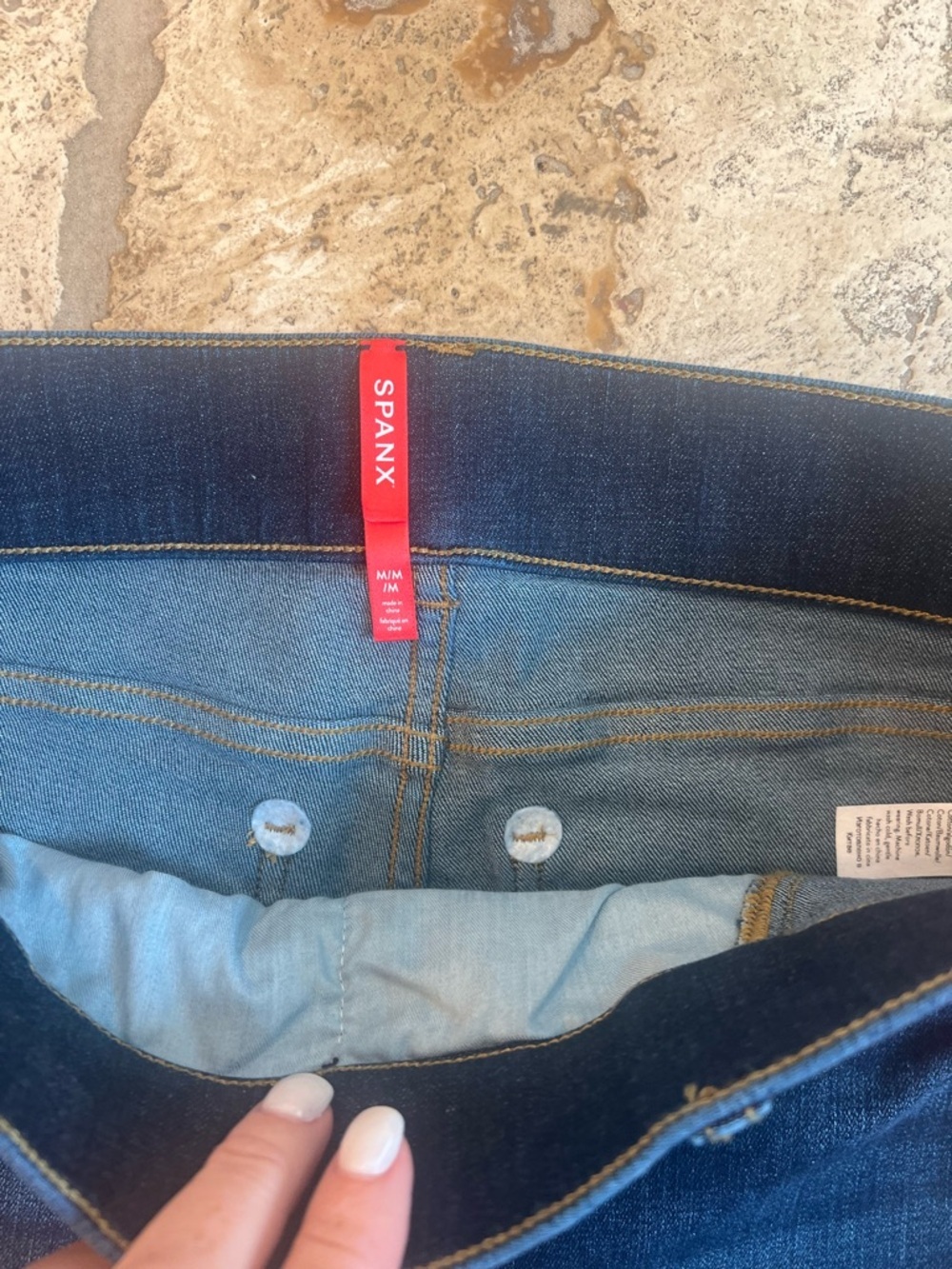 Flare Jeans Spanx size Medium - Picture 5 of 6